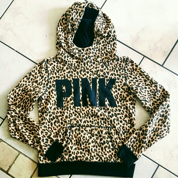 HTF, cheetah logo vs pink funnel neck - Picture 5 of 6
