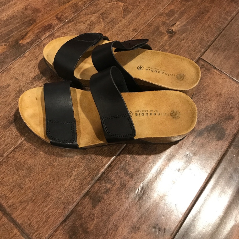 Lola Sabbia for Eric Michael slides 😻😻