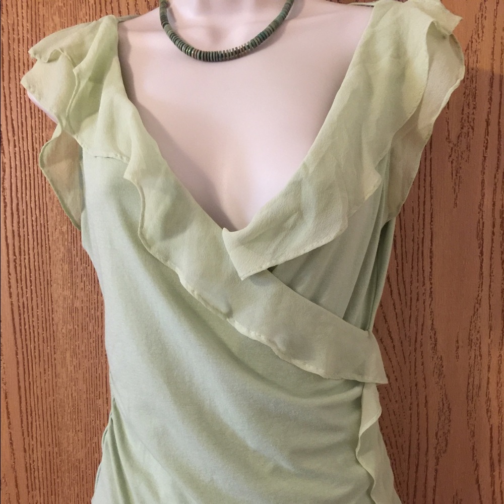 Adorable Arden B Lime-green summer Top M