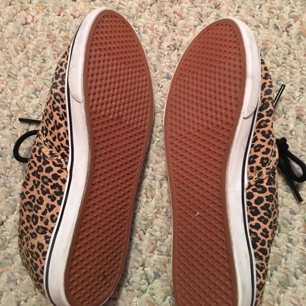 Vans - Picture 3 of 3