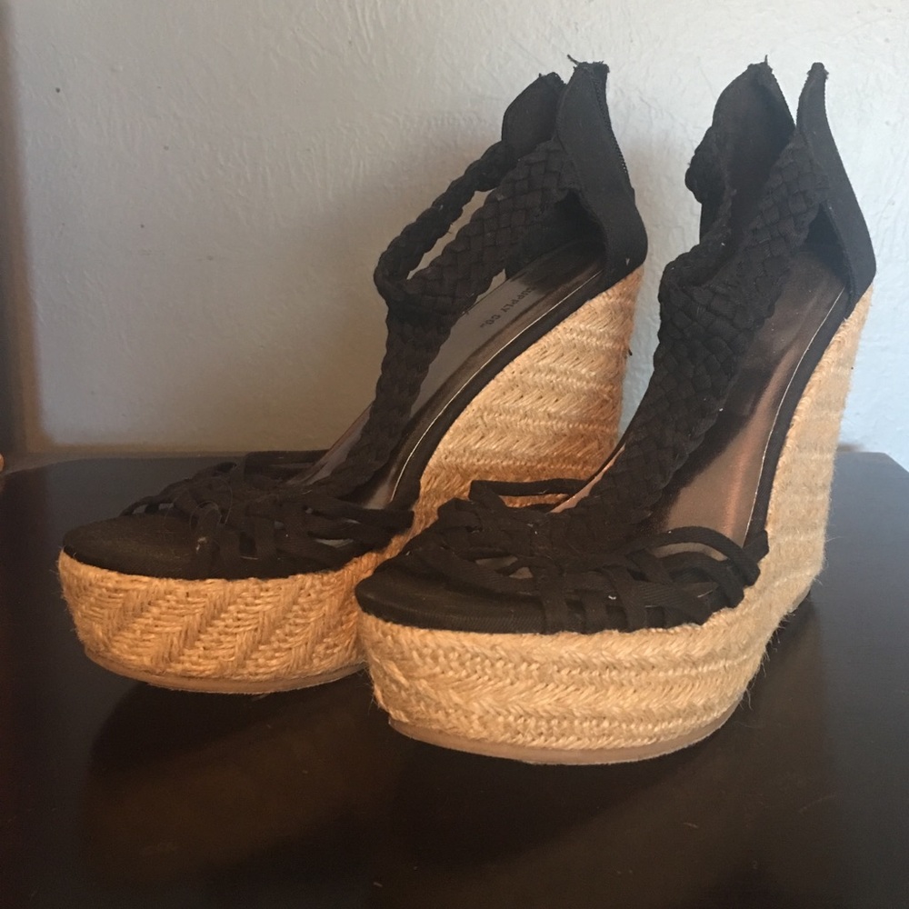 Black woven wedges