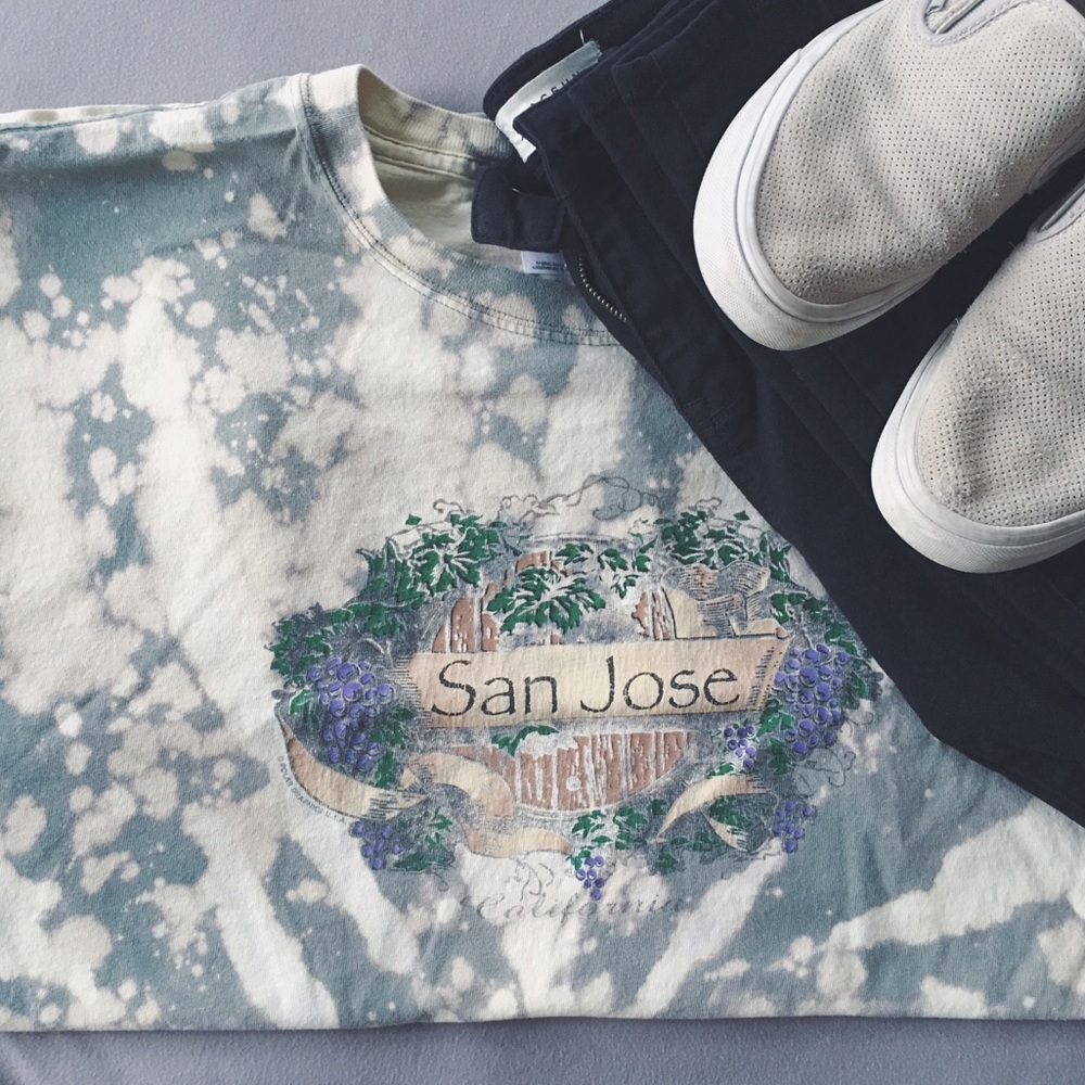 Distressed bleached San Jose vineyard tee 🍇
