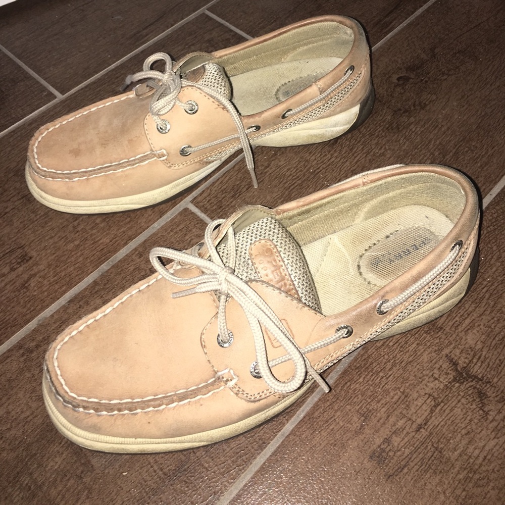Sperrys boat shoes