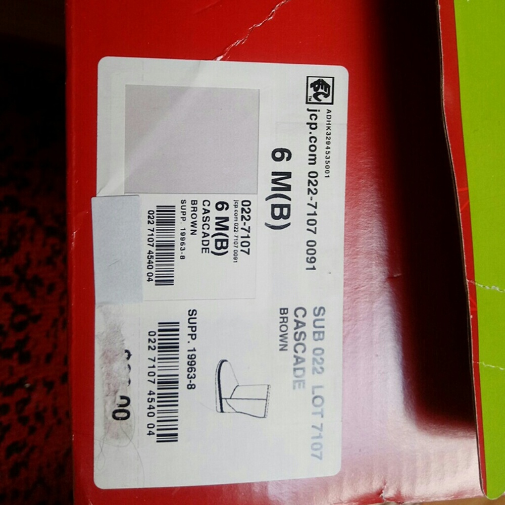 Brand New , never worn still in bag . chocolate - Picture 7 of 8