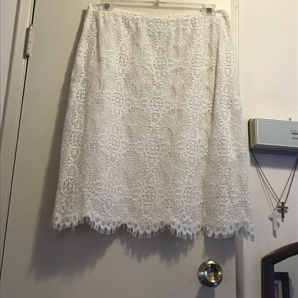 Garnett Hill Lace skirt