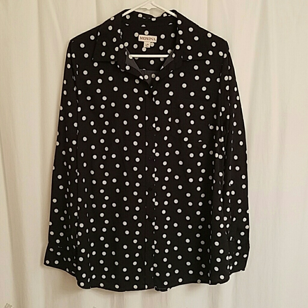 NWOT Navy polka dot button down blouse