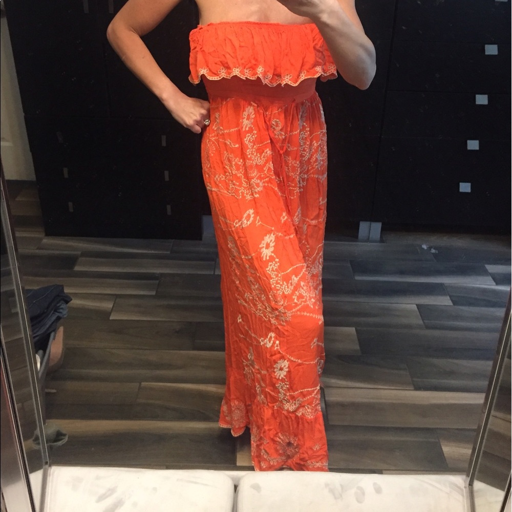 Darling Maxi-dress!