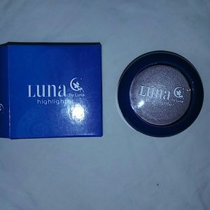 New Luna Cosmetics Calypso Highlighter
