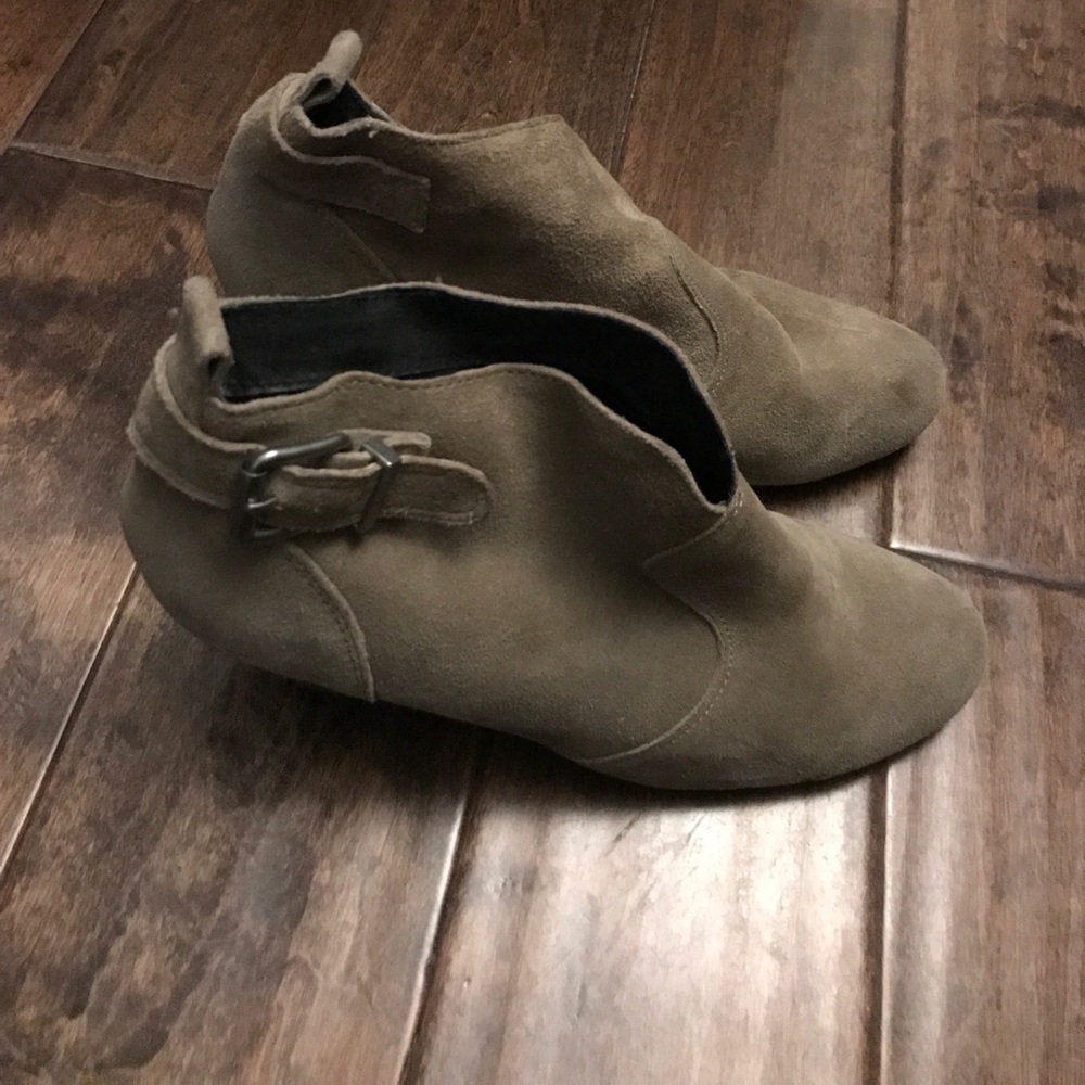Ecote booties 😻