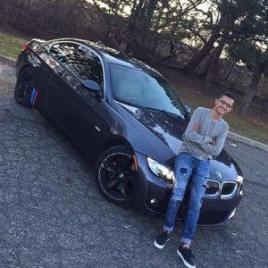 Meet your Posher, Ace