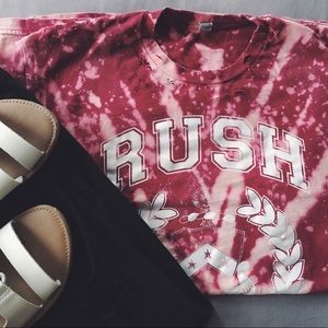 Red and white bleach dyed acid wash Rush tee 🍻