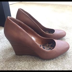 Jessica Simpson wedges