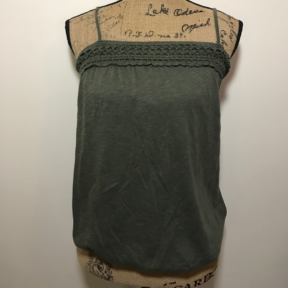 Army green tank