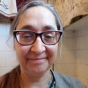 Meet your Posher, Deborah