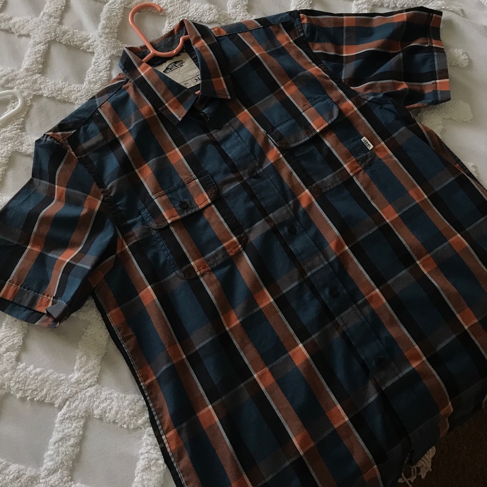 Vans Button Down Shirt. Never Worn - image 4