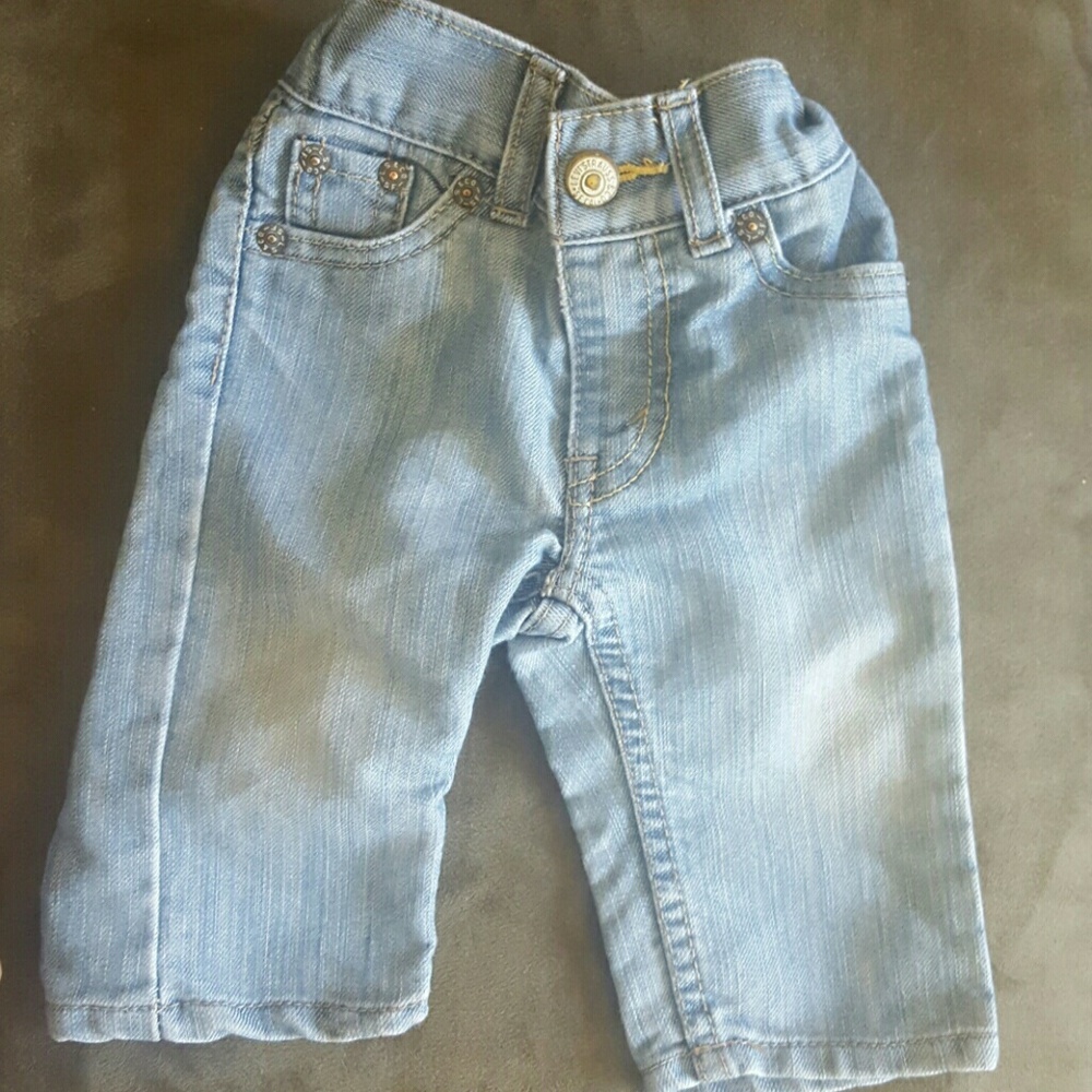 Infant levi bundle - Picture 3 of 3