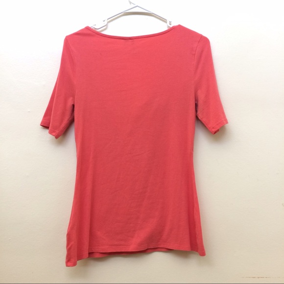 ☀️SALE! 🎈5/$15 Coral criss-cross top - Picture 2 of 4