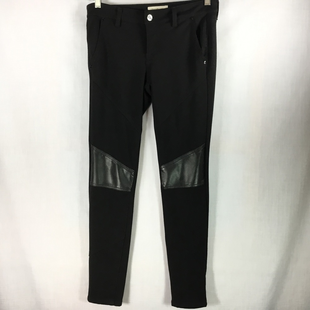 True Freedom Stretch Pants Juniors 7 Leather Patch