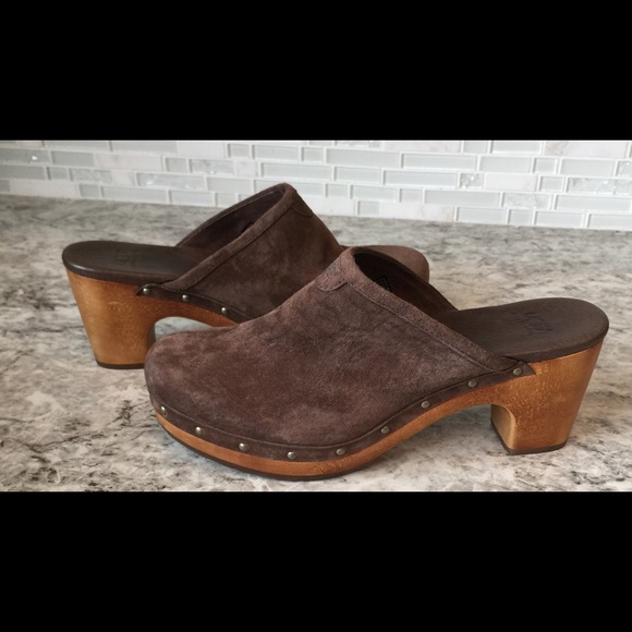 UGG Shoes - UGG Abbie Clog 💜