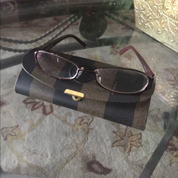 Fendi eyeglasses  in great condition - Picture 2 of 4