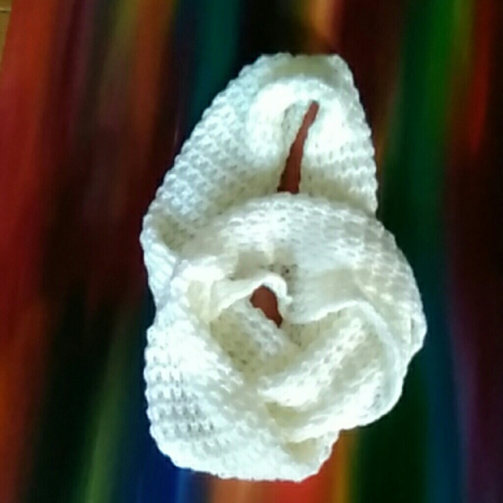 Aeropostale Knit Infinity Scarf.