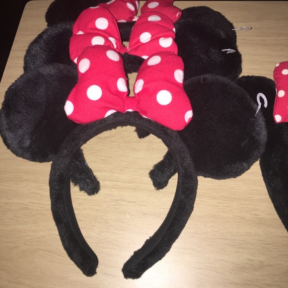 Like New Fuzzy Disney Minnie Mouse Ears - Picture 3 of 5