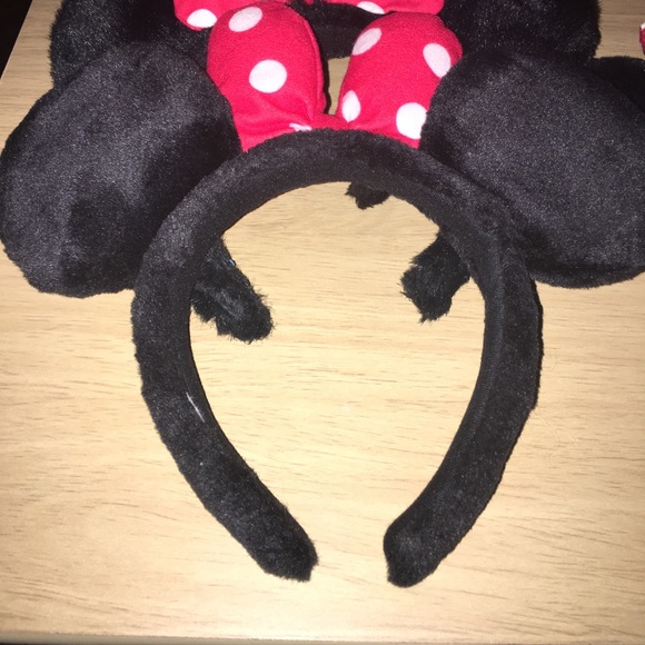 Like New Fuzzy Disney Minnie Mouse Ears - Picture 4 of 5