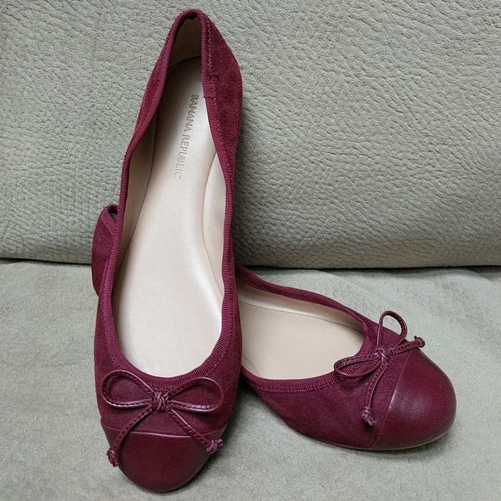 NWOT Banana Republic Alana Flats