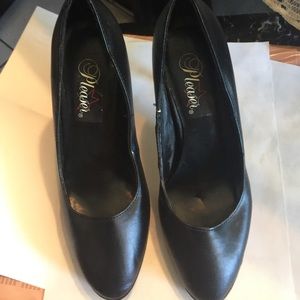 Pleaser black heels size 8