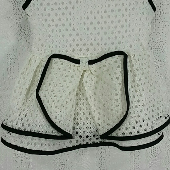 SALE***White Eyelet Tunic. Kids   :) - Picture 4 of 5
