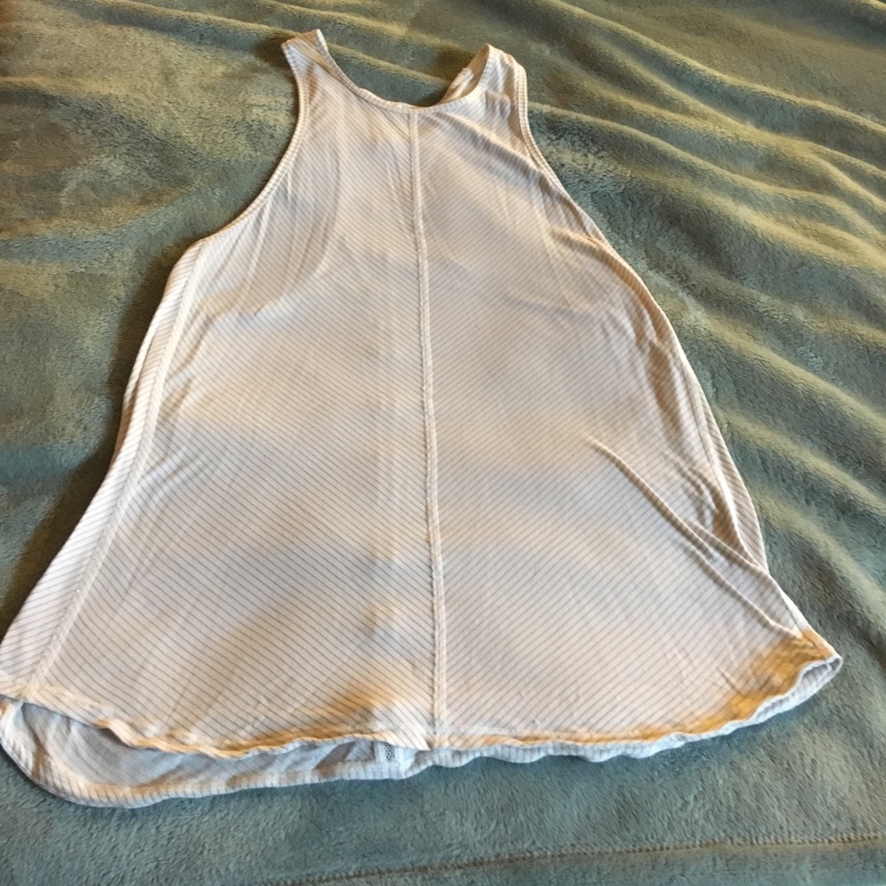 Lululemon tank