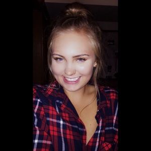 Meet your Posher, Libby