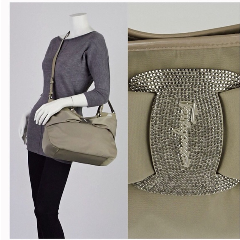 Salvatore Ferragamo crossbody like new
