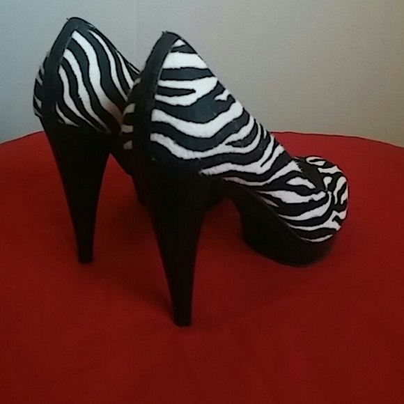 Michael Kors Shoes - ❌❌SOLD❌❌MICHAEL Michael Kors Pumps 10M