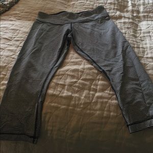 Lulu Lemon Yoga Pants! Hardy worn