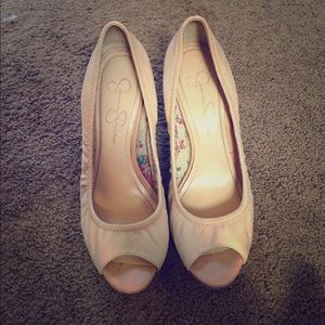 Jessica Simpson Peach Wedges