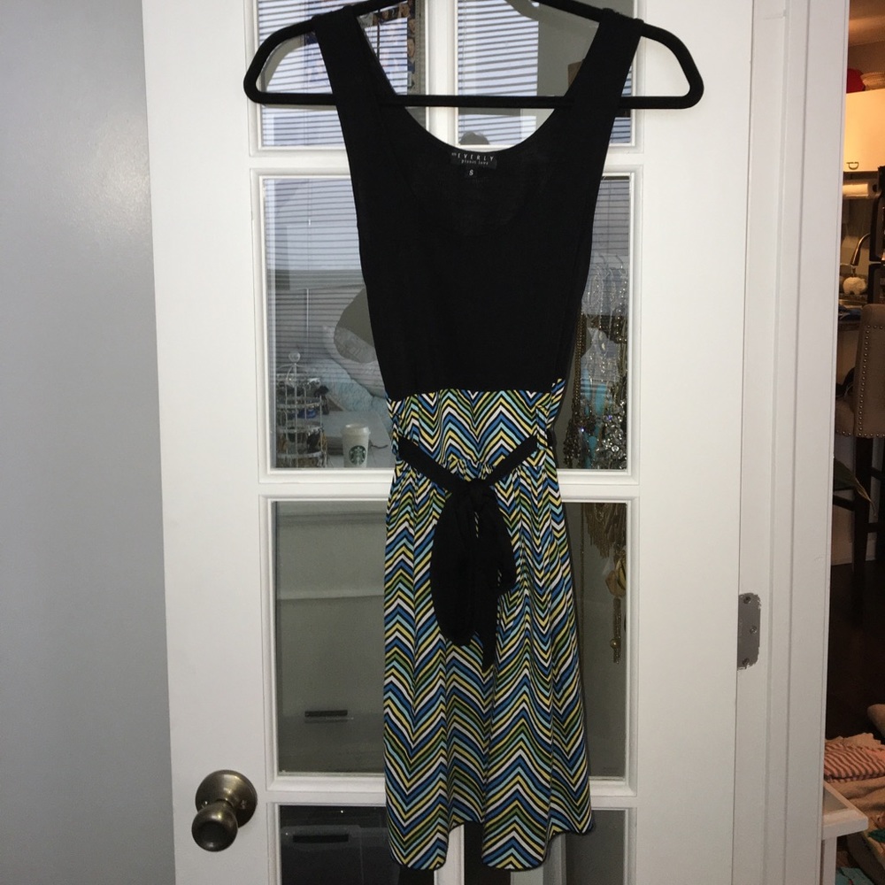 Everly Tie Dress, sz Small