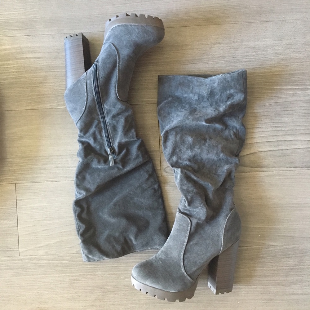SUEDE PLATFORM BOOTS