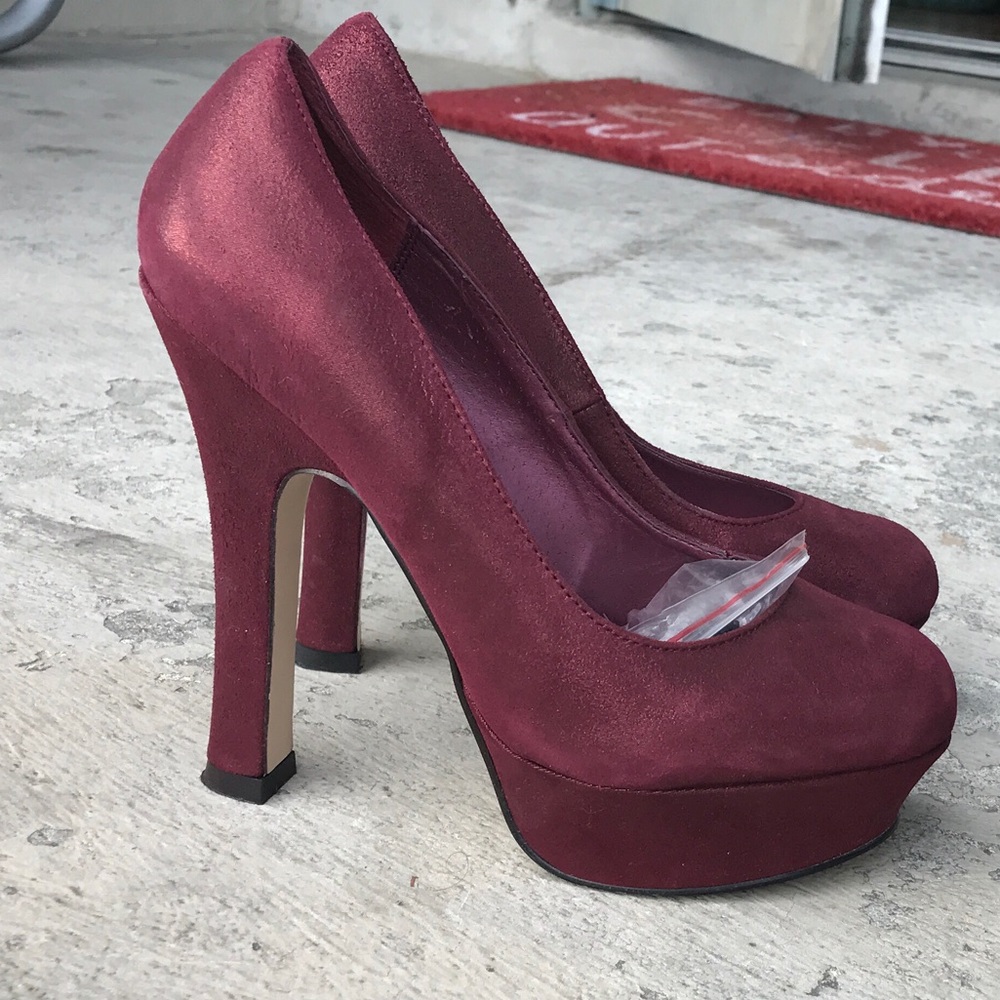 Aldo Pumps with platform