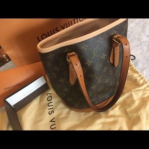 💯% Authentic Louis Vuitton Petit Bucket