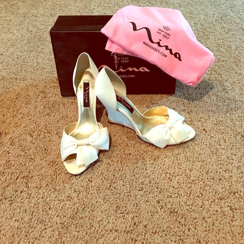 Nina Cream Wedges