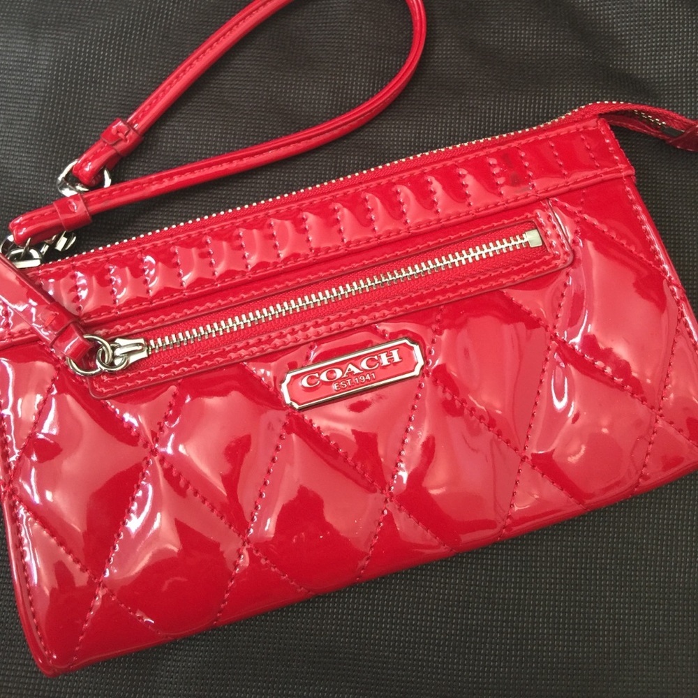 💯% Authentic Pre-loved Coach Wristlet