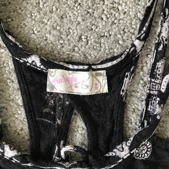 💥SALE! Free People Swingy Top, laced back - Picture 4 of 5