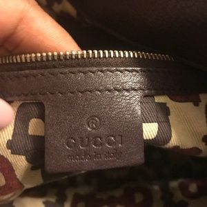 Authentic Gucci tote.. Very good condition.