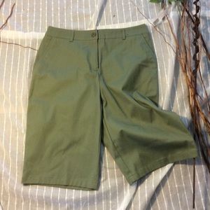 NWT green Bermuda shorts