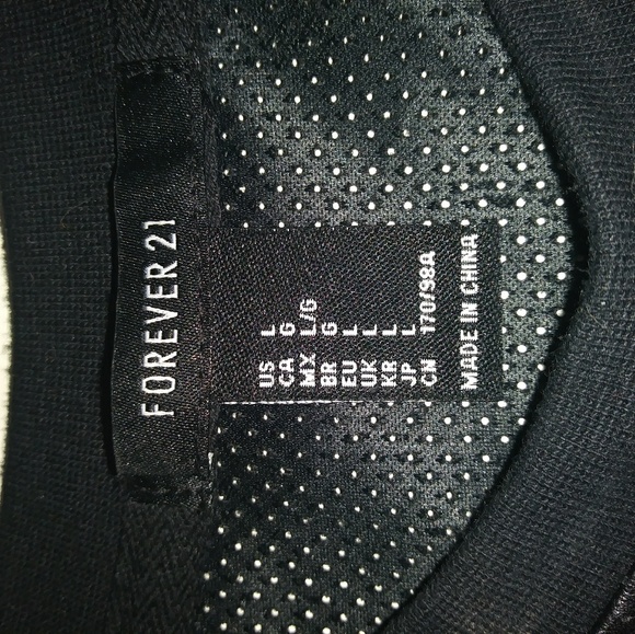 Crop top "Risque" ✝ - Picture 3 of 3