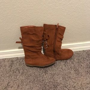 Brown little girls boots