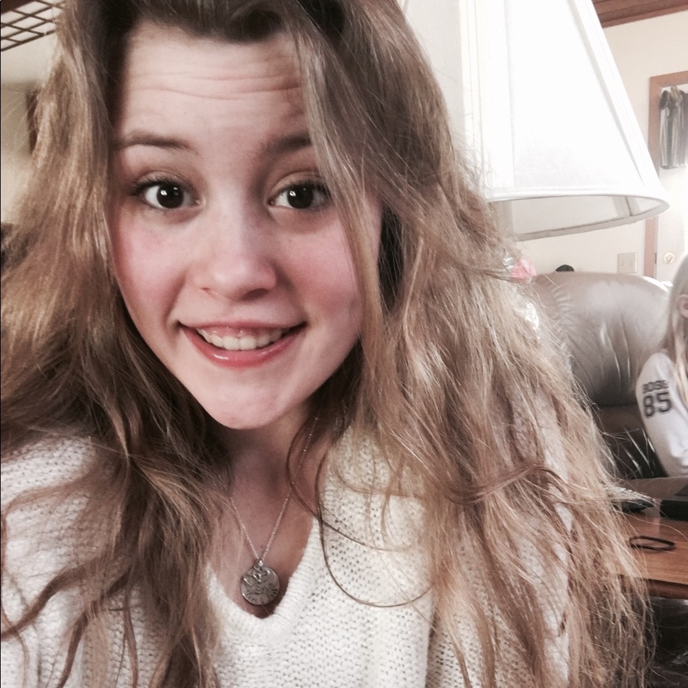 Meet your Posher, Lexi