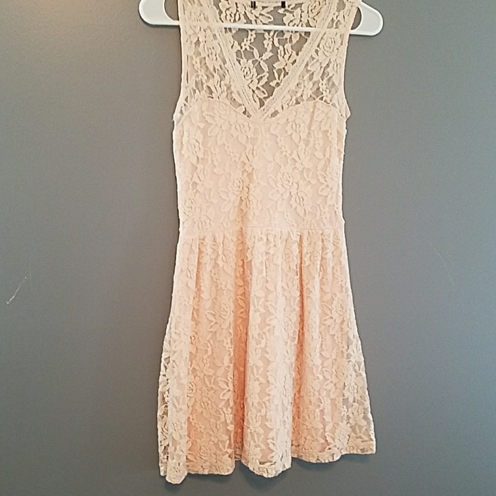 Forever 21 Pale Pink Peach Lace Dress Small