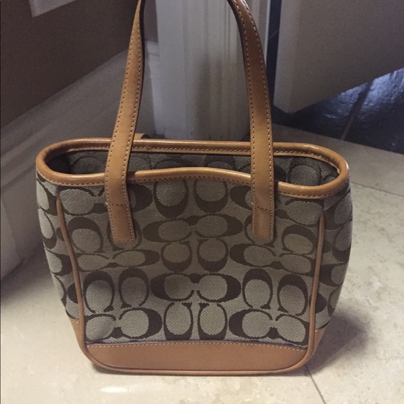 Coach purse - Picture 4 of 5